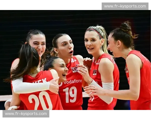 世联赛女排集锦:精彩瞬间回顾,巅峰对决再现辉煌 世联赛女排集锦:精彩瞬间回顾,巅峰对决再现辉煌